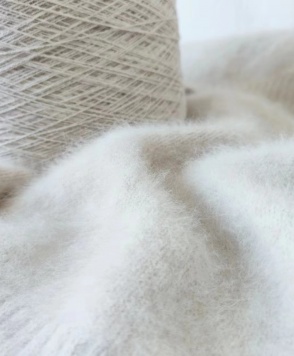 Fox fiber yarn