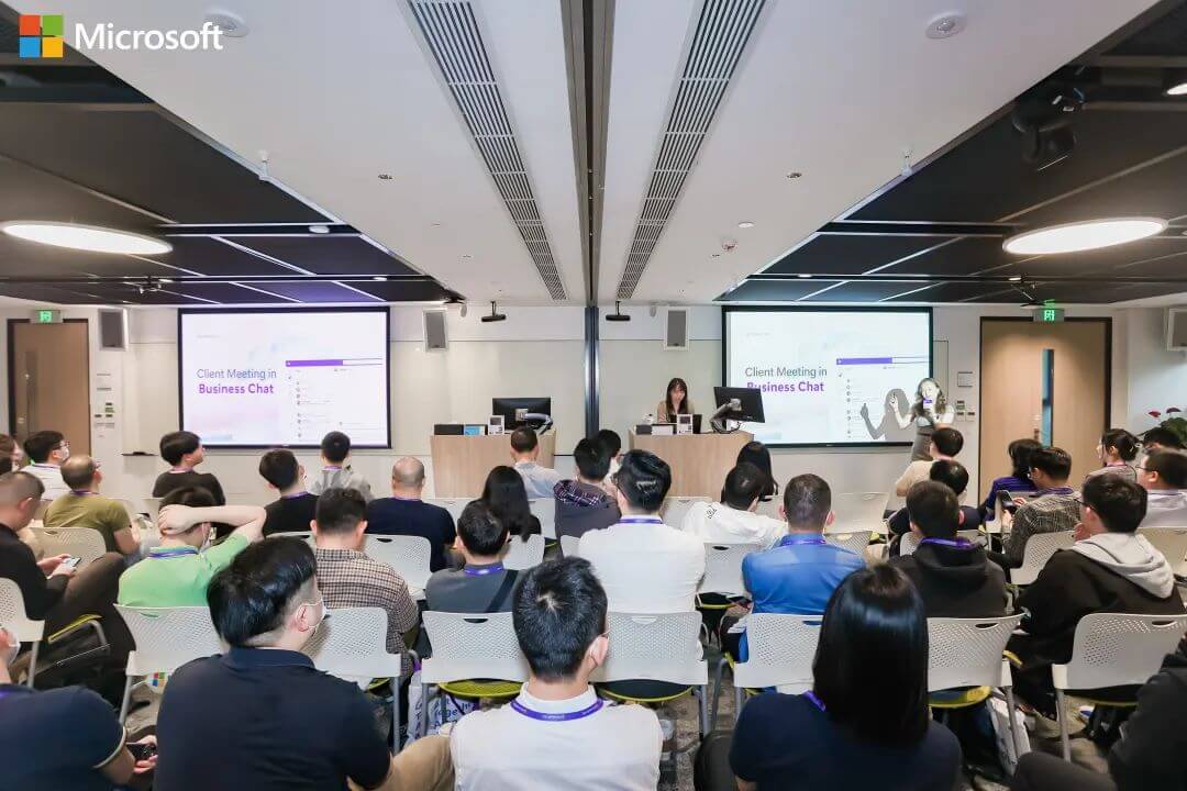 三场路演Q场场爆满，来自微Y的专家们通过智领未来、智创高效、智启创C大主题深入分享了C企业应如何应Ҏ战，打造智慧、高效、敏Ll织Q从而颠覆式变革生? loading=